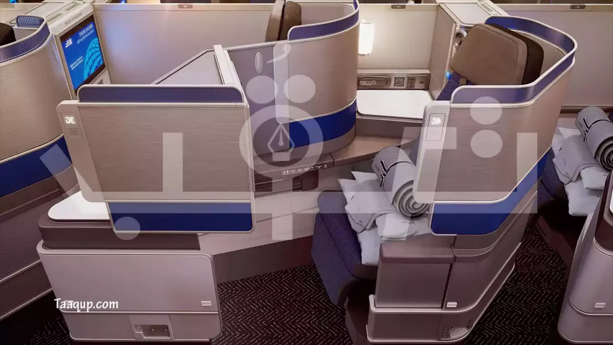 الصورة تضم الصورة تحتوي على مقاعد Business Class
